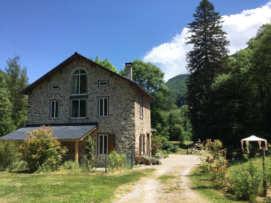 Gite La Fargue De Cabre Val-de-Sos Экстерьер фото