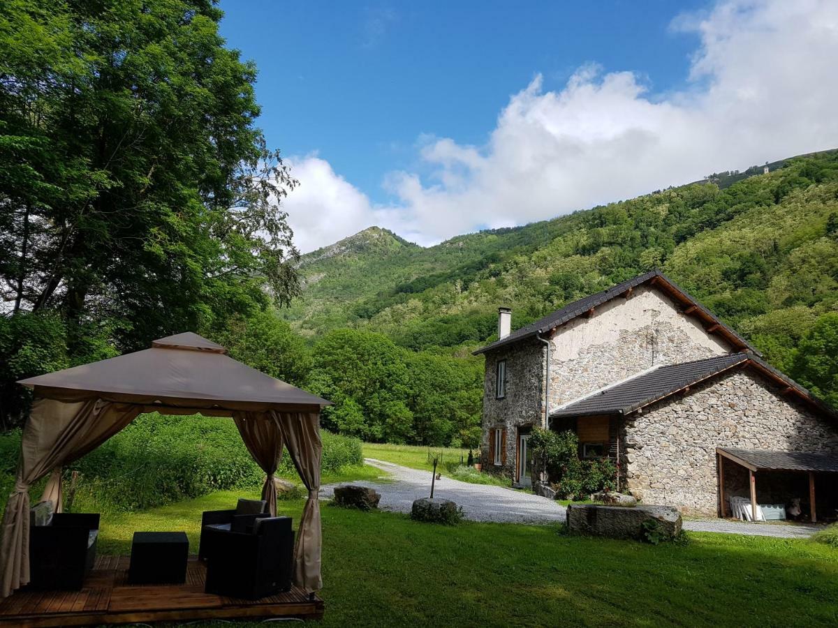 Gite La Fargue De Cabre Val-de-Sos Экстерьер фото